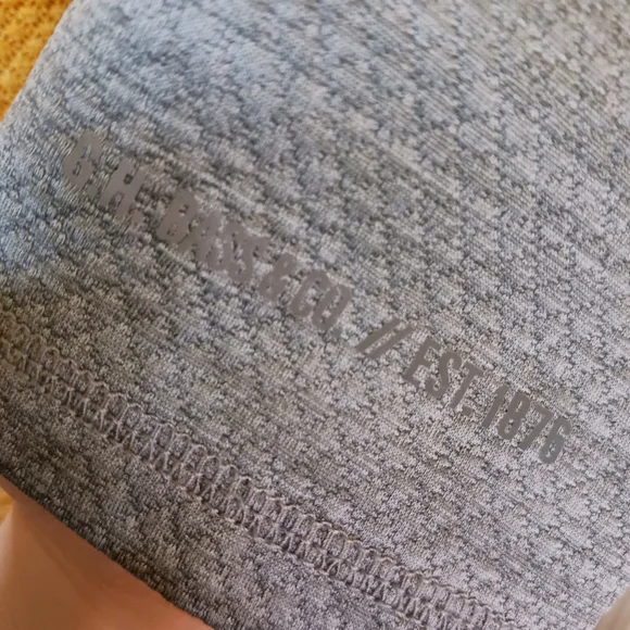 G.H. Bass & Co Yellow/Grey Textured Quarter Zip Men's - Picture 4 of 6